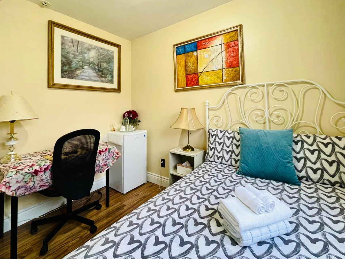 Perfect Home-Private Washrooms,Free Parking,High Speed Net Toronto Exterior foto
