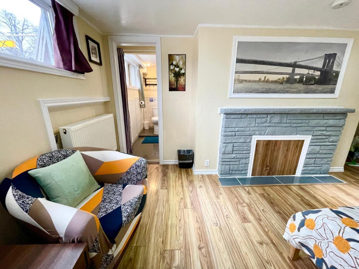 Perfect Home-Private Washrooms,Free Parking,High Speed Net Toronto Exterior foto